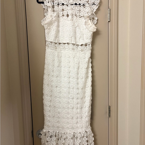 Petal & Pup Lauren Dress - White - Picture 2 of 4